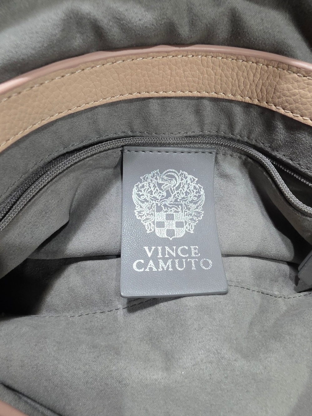 Vince Camuto Blush Pink Pebbled Leather Envelope Crossbody EXCELLENT Condition. - Picture 9 of 12